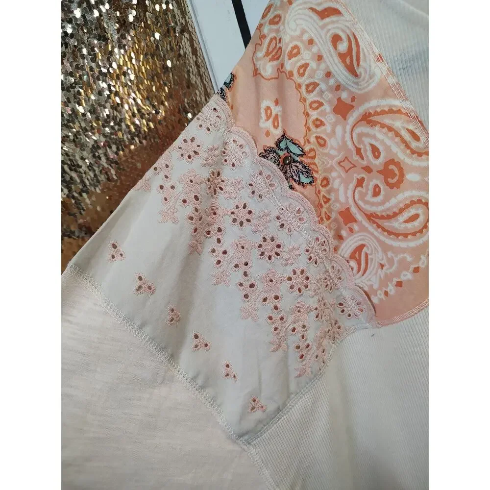 We the Free Feelin It Tee in Peach Floral Embroidered Size Small Oversized